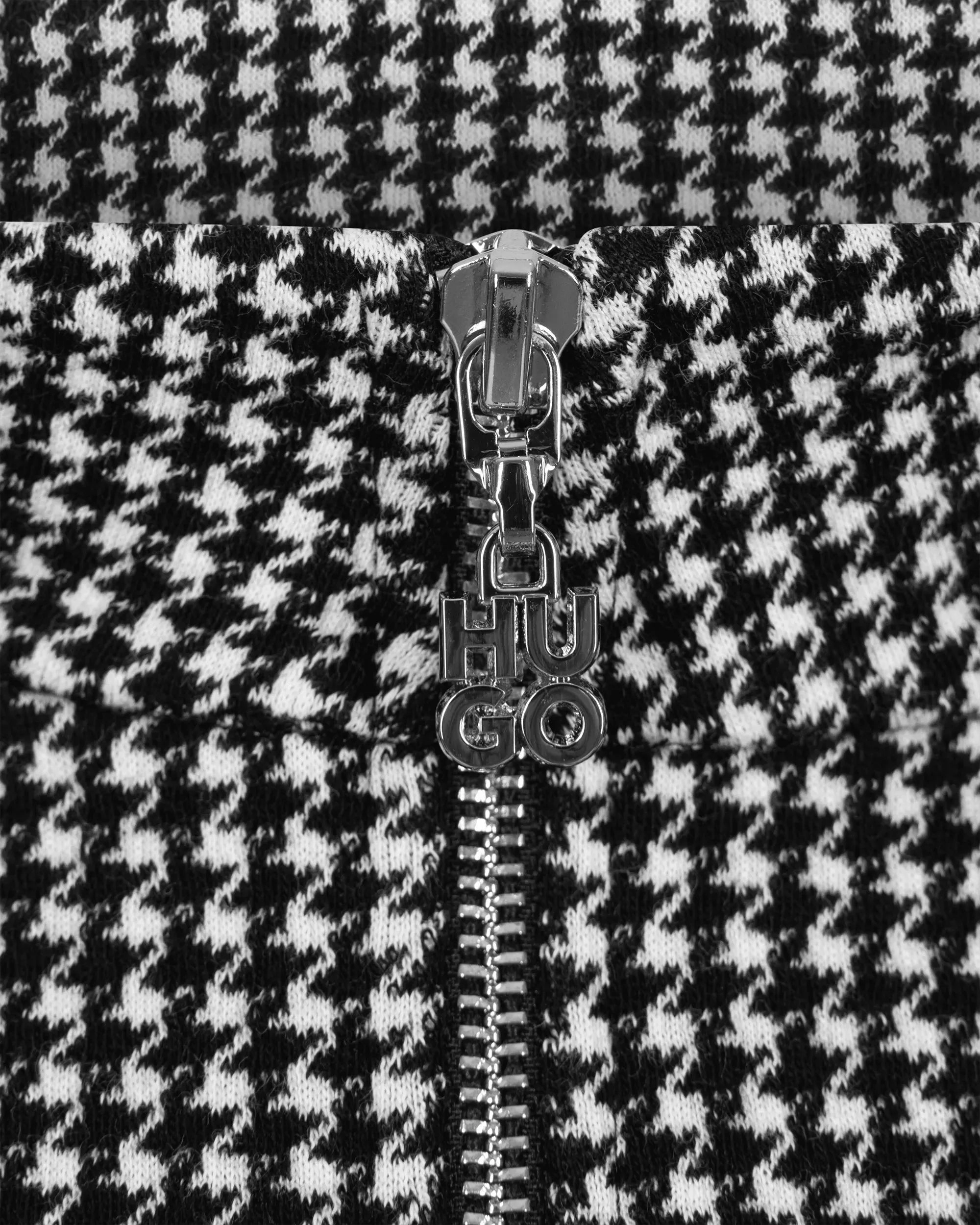 Dohanne Houndstooth Sleeveless Top