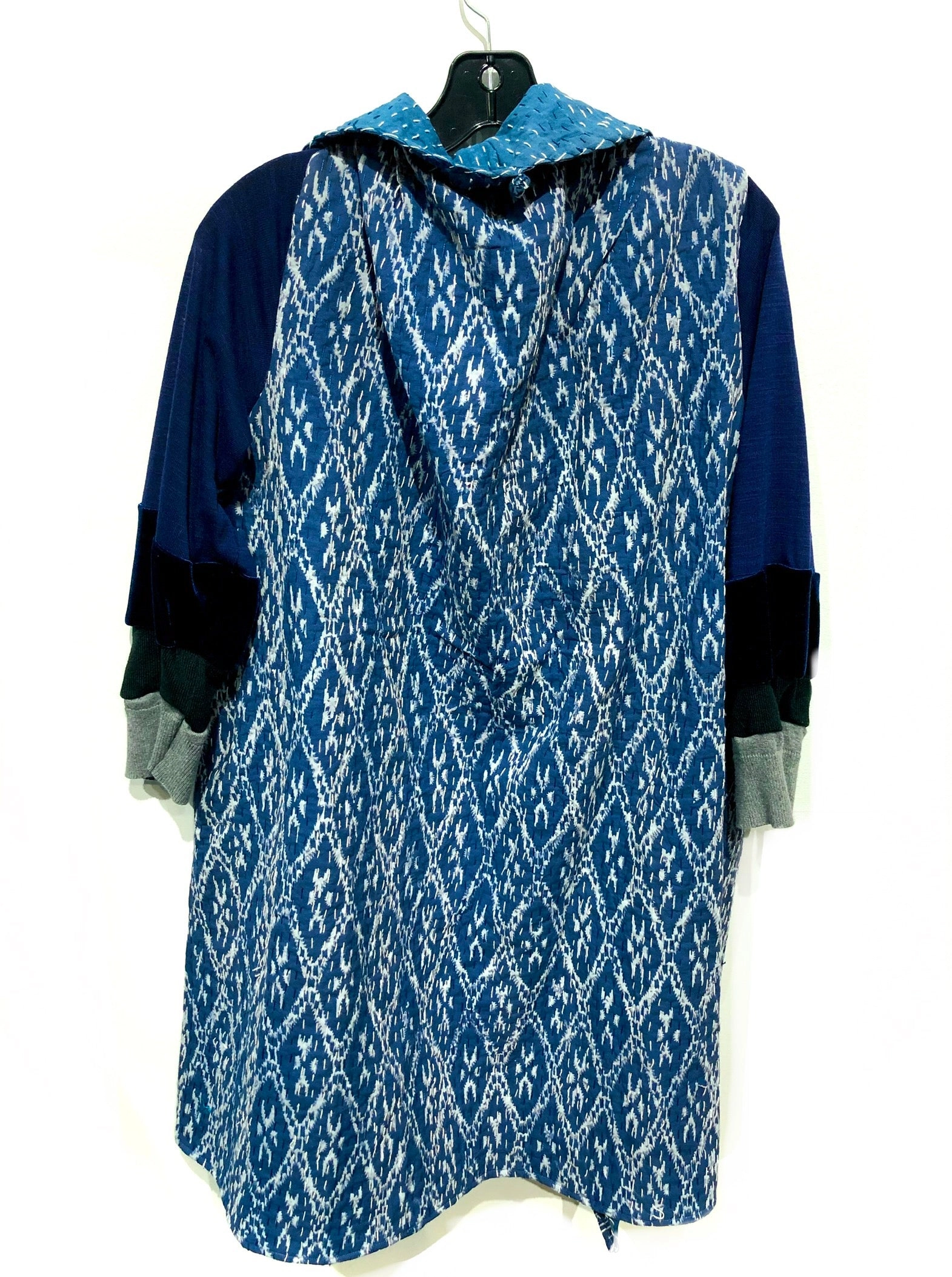 Kantha jacket Blue and white no pockets