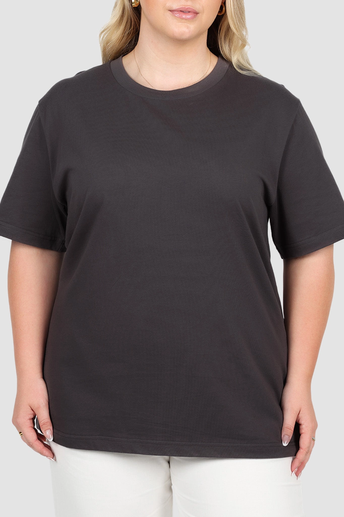 SIGNATURE TEE CHARCOAL