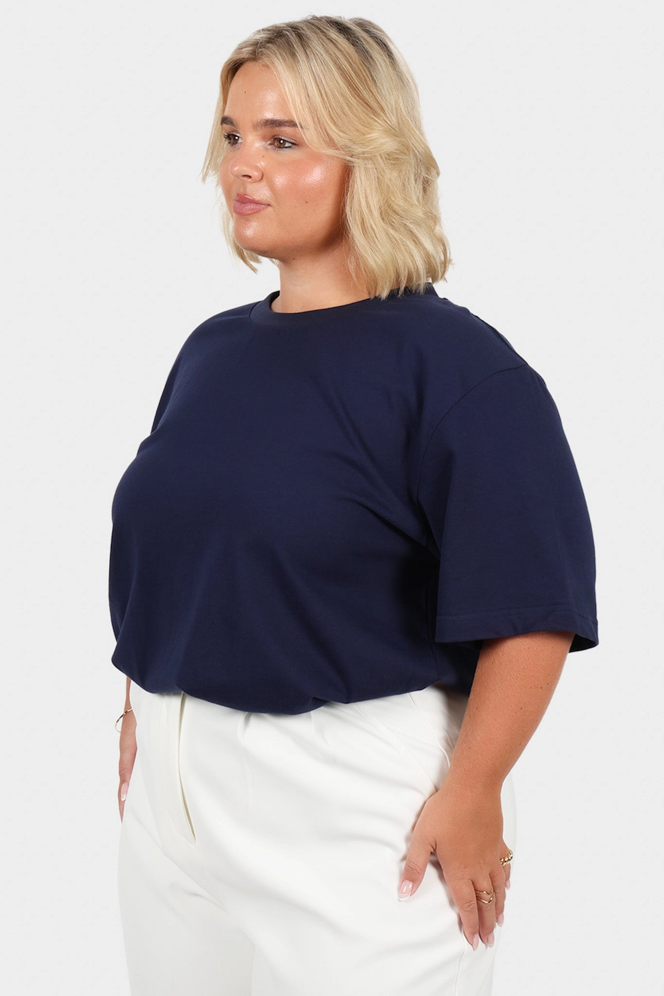 SIGNATURE TEE NAVY